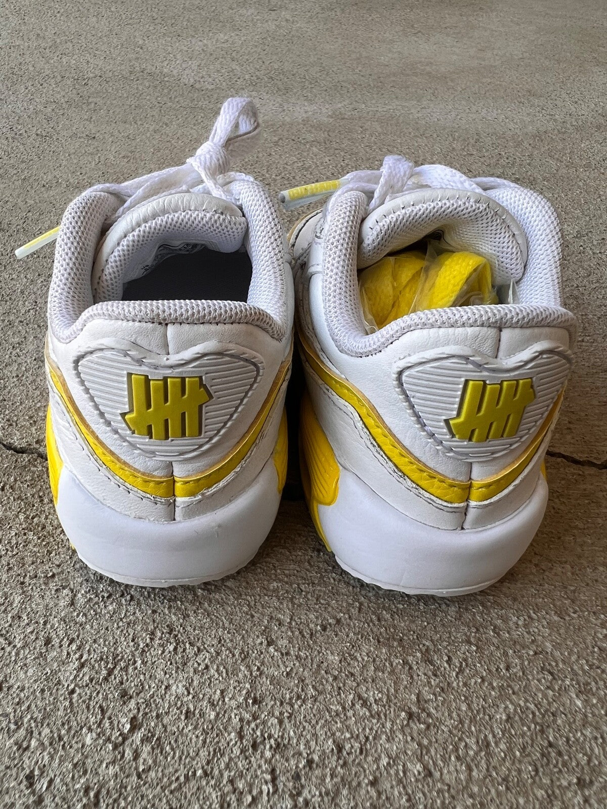 Toddler Nike Air Max 90 X Undefeated "White Optic" 5C Extra Laces No Box