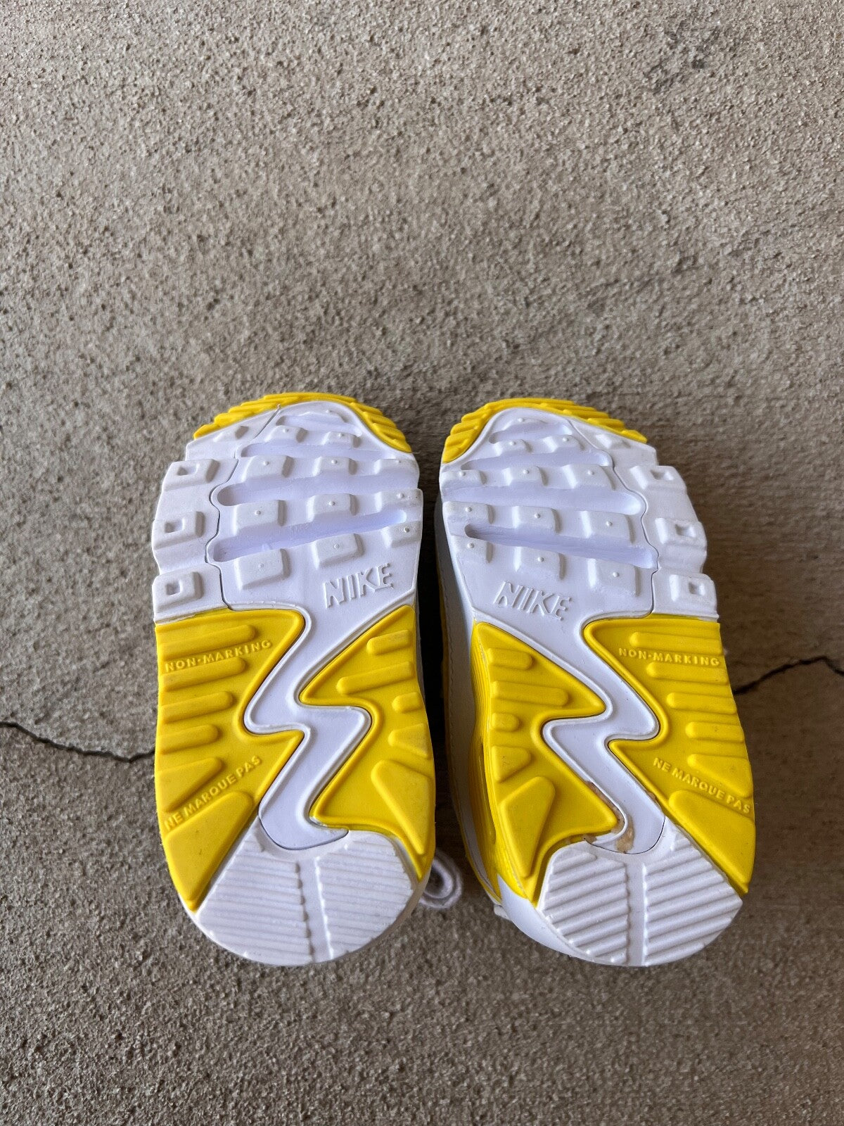 Toddler Nike Air Max 90 X Undefeated "White Optic" 5C Extra Laces No Box
